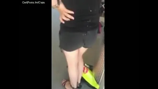 Кончил девушке на шортики. Ejaculating on her shorts.