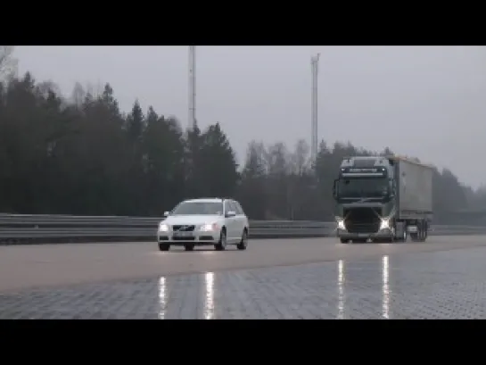 Volvo Trucks - Emergency braking at its best!