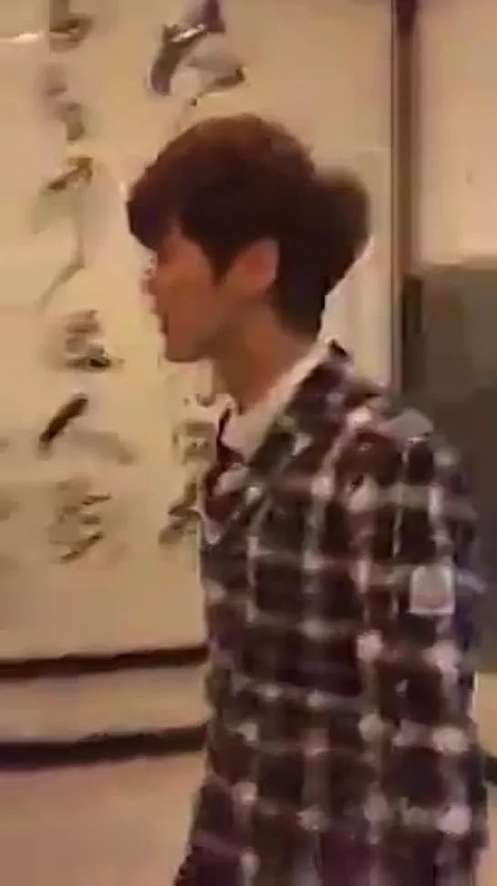 [LQ FANCAM] 150208 Wu Yi Fan and Lu Han @ CCTV Spring Festival Gala rehearsal