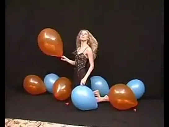 katya barefoot balloon popping