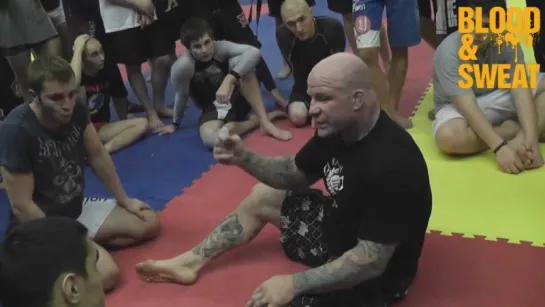 Джефф Монсон. Свип (смена положения) из хафгарда. Jeff Monson. Swipe from halfguard. l;taa vjycjy. cdbg (cvtyf gjkj;tybz) bp [fa