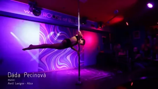 Amputee Woman RAK Dáda Pecinová in Pole Dance Show