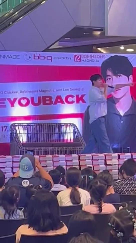 2023.09.17 Lee Seung Gi at Robinsons Magnolia for BBQ Chicken Event