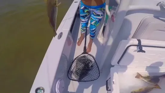 GIRLS MAX OUT ON RED FISH IN VENICE LOUISIANA