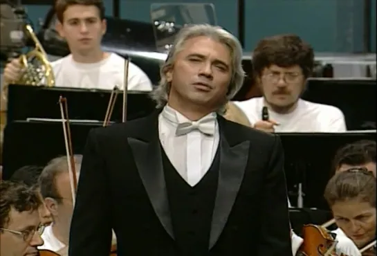 Dmitri Hvorostovsky (Дмитрий Хворостовский) In Concert - M.Moussorgsky/G.Verdi/G.Rossini-1998