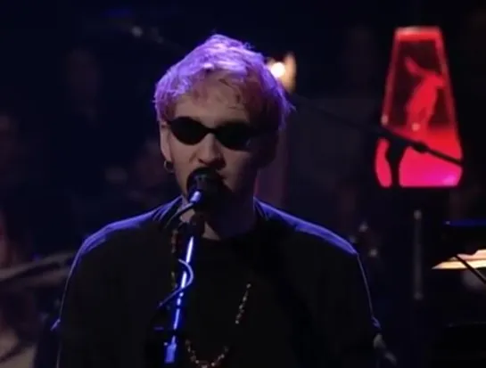 Alice In Chains - "No Excuses" (MTV Unplugged, Majestic Theatre, New York. April 10, 1996)