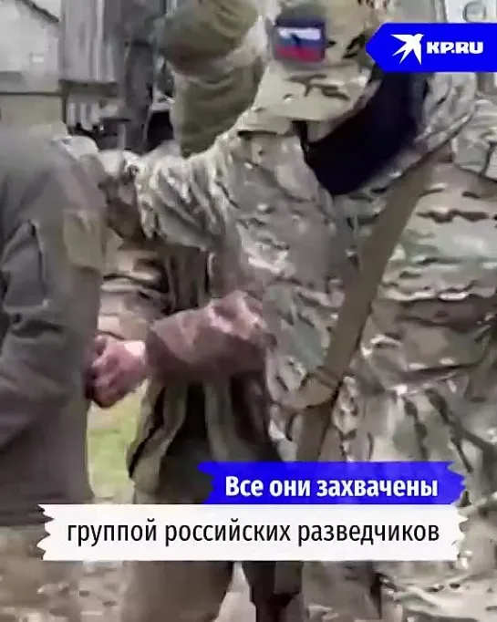 Видео с телефонов украинских военных, осквернявших могилы {19.04.2022}