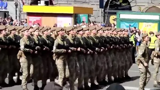 ЖЕНСКИЕ ВОЙСКА УКРАИНЫ ★ Военный парад в Киеве ★ WOMEN'S TROOPS OF UKRAINE ★Military parade in Kiev★ {2021}