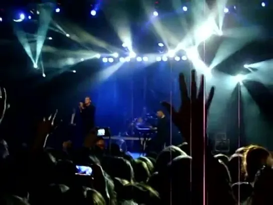 Hurts - Unspoken (Moscow 02.04.2011)