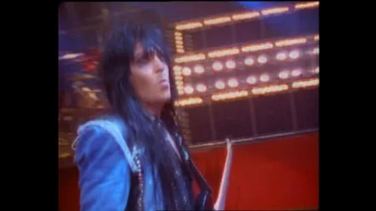 Motley Crue - Wild Side(1987)