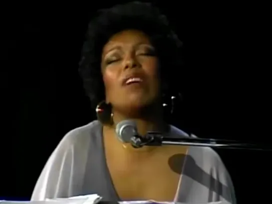 Roberta Flack -Killing Me Softly With His Song