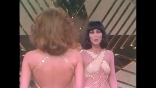 Cher & Raquel Welch - I'm a Woman (Live on The Cher Show, 1975)