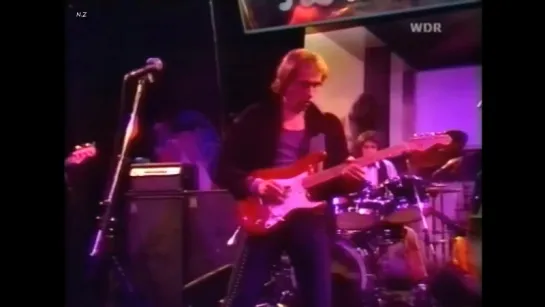 Dire Straits - Down to the Waterline (1979 Live)