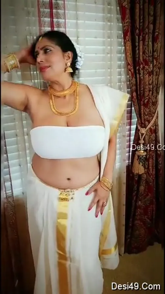 Mini Richard White Saree Tease