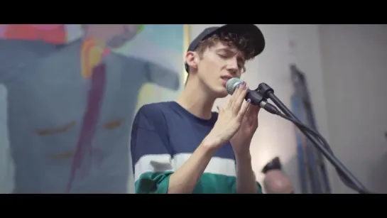 Troye Sivan - YOUTH Acoustic (Sydney Session)