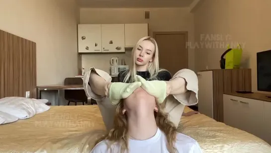 Onlyfans feet babes PlayWithAnny (порно соло лесбиянки фут фетиш госпожа хозяйка бдсм фемдом унижение шлюх лижет сосет ножки)