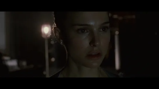 Natalie Portman, Mila Kunis Sexy - Black Swan (2010)