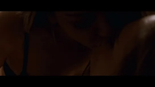 Natalie Portman, Mila Kunis Lesbian Scene - Black Swan (2010)