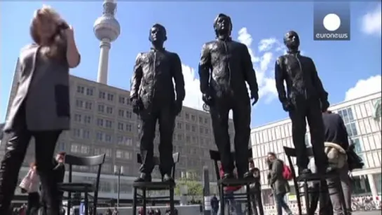 Snowden, Assange and Manning statues unveiled in Berlin