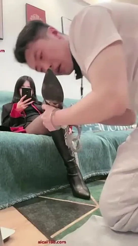 SpankBang.com_chinese+boots+femdom_720p