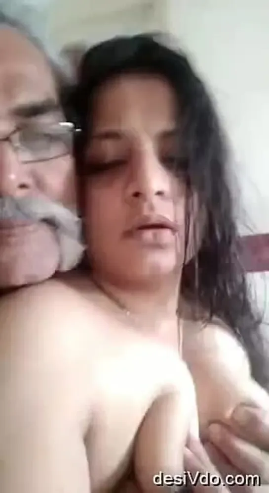 Cheating wife sucking boss cock full video