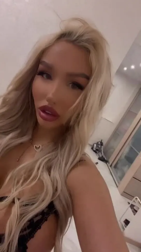 Видео от OnlyFans BIMBO