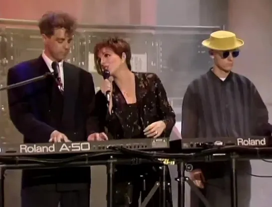 Liza Minnelli & Pet Shop Boys - Losing my mind ( live, The Wogan Show 13.07.1989 )