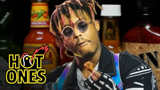 Juice WRLD пробует куриные крылышки с самыми острыми соусами в мире (Переведено сайтом Rhyme.ru)