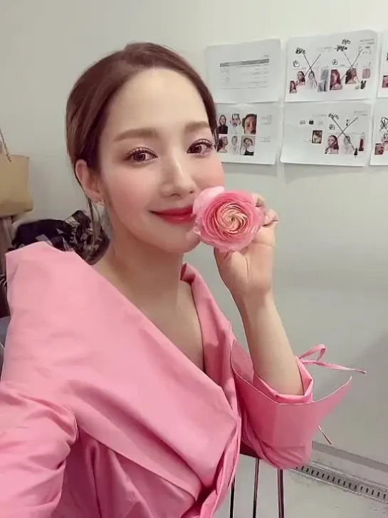 Park Min Young - Will you be my Valentine