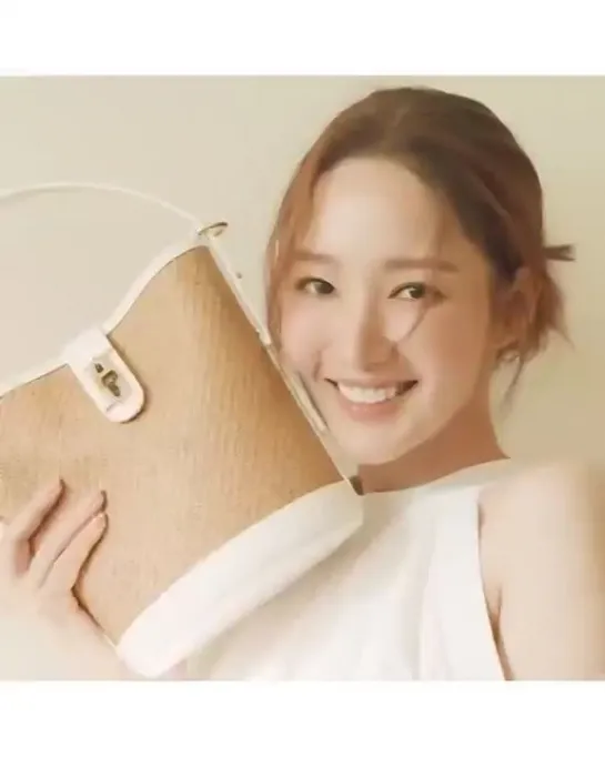 Park Min Young J.ESTINA