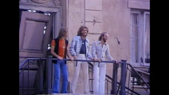 Bee Gees - Stayin Alive (1977)