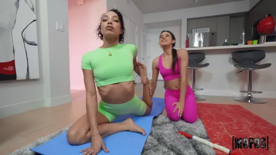 Alexis Tae, Kylie Rocket - Yoga Stretching Threesome [All Sex, Hardcore, Blowjob, Gonzo]