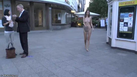 Nikola H Nude in Public 2