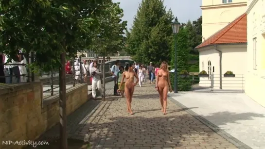 Leonelle & Laura Nude in public 1