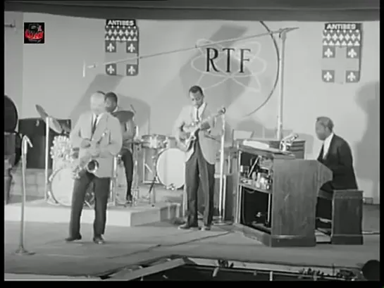 Brother Jack McDuff - organ; Red Holloway - tenor sax; George Benson - guitar; Joe Dukes - drums in  France 1964