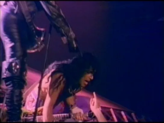 KISS - Crazy Crazy Nights