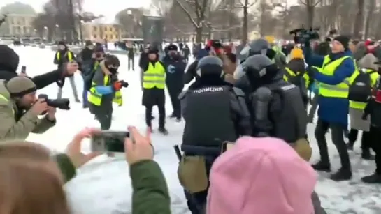 Задержание на шабаше свиней Навального в Санкт-Петербурге