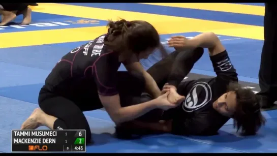 FINAL Tammi Musumeci vs Mackenzie Dern IBJJF 2015 No-Gi Worlds