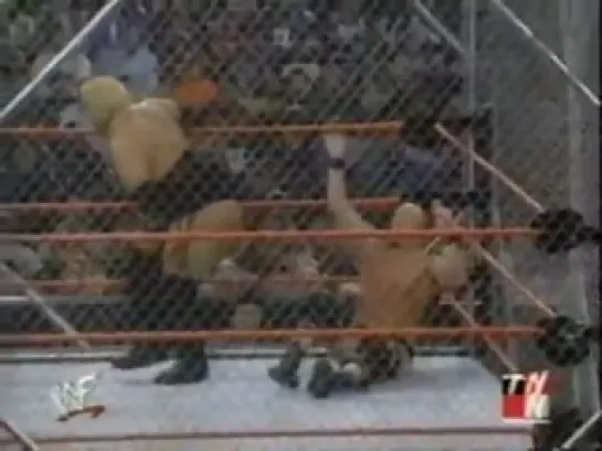 Stone Cold vs Rikishi (Steel Cage Match 30.10.2000)