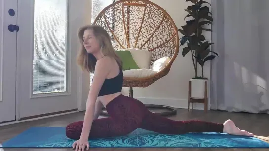 🤩 Morning Stretching in Transparent Leggings! 🤩 _ Yoga and Flexibility Challen