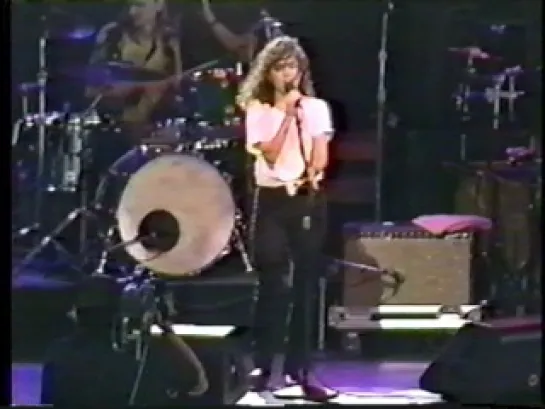 Susanna Hoffs - Feel Like Making Love - Live 1991