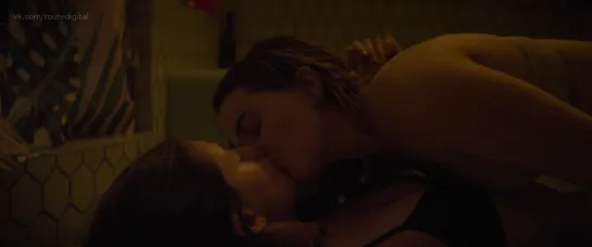 Kaitlyn Dever & Diana Silvers - Booksmart (2019) 1080p Nude? Sexy! Watch / Кейтлин Дивер, Диана Сильверс - Образование