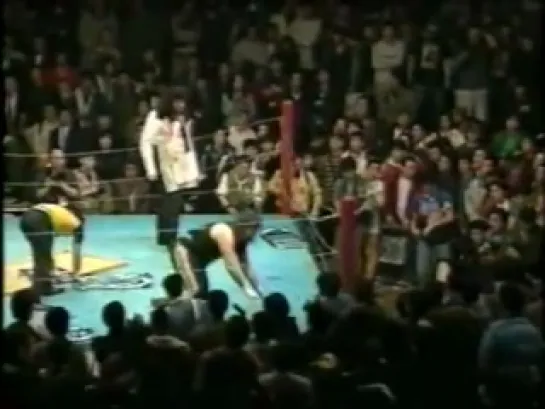 Shoji Nakamaki & Hiroshi Ono vs. Cactus Jack & The Leatherface - [IWA Japan - Misery Push-Pins Death Match][07.03.1995]