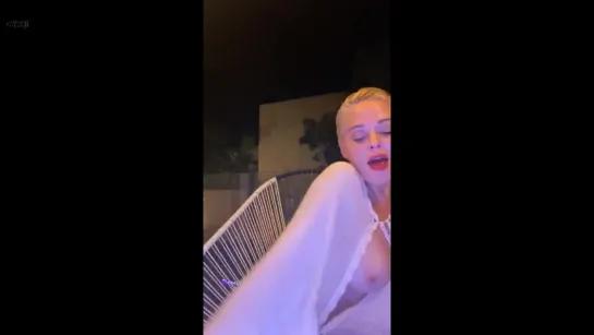 Rose Mcgowan Nude - Instagram Live (May 2020) / Роуз Макгоуэн