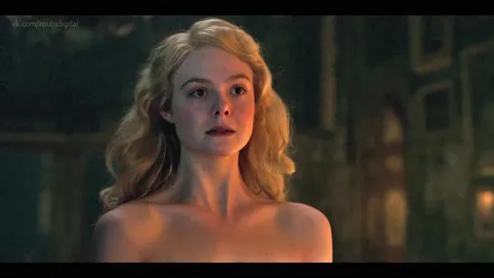 Elle Fanning Nude - The Great S01E01 (2020) Watch Online / Эль Фаннинг - Великая