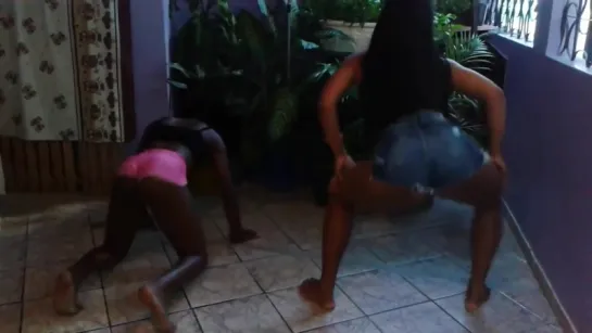 Duas Gatas Top - As Pimentinhas Lindas - Twerk Brazil | Brazilian Girls vk.com/braziliangirls