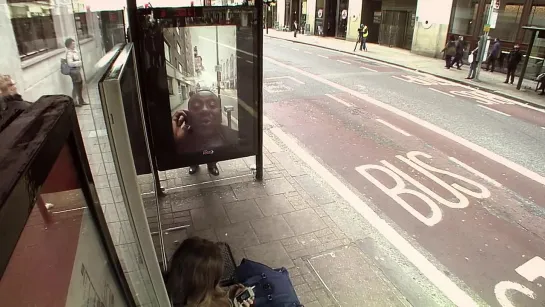 Волшебная витрина на остановке / Unbelievable Bus Shelter - Pepsi Max. Unbelievable #LiveForNow