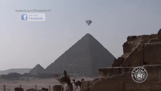 UFO FLEET over GIZA PYRAMIDS ! April 2016