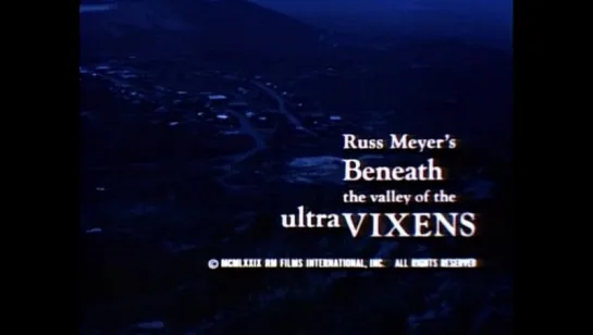 Долина ультрамегер/Beneath the Valley of the Ultra-Vixens (1979, США, реж. Расс Мейер)