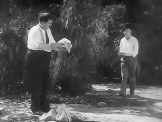 Laurel y Hardy - Porque trabajar